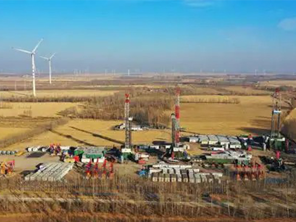 The Liaohe Oilfield has put a new device into use, reducing the comprehensive cost per ton of liquid